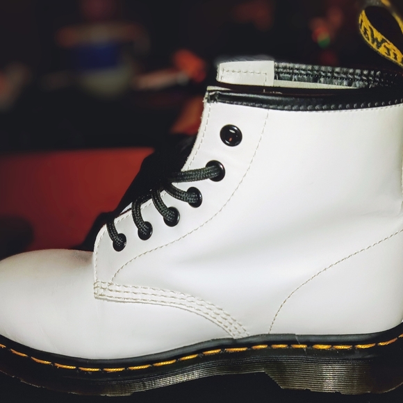 Dr. Martens Women's Boot - Picture 1 of 8